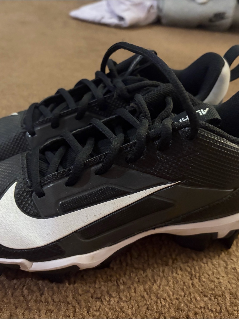 Nike Kids' Black and White football cleats - Lightweight Traction